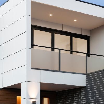 r-architecture-KqMaA8gDfl0-unsplash